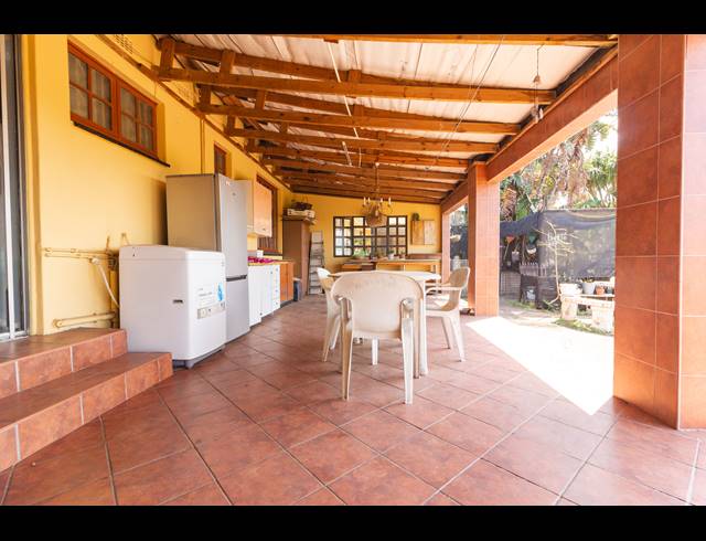 4 BEDROOM FREESTANDING FOR SALE IN MOUNT VERNON